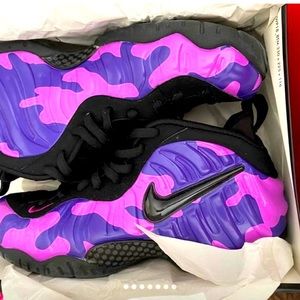 Gently worn men’s shoes size 10